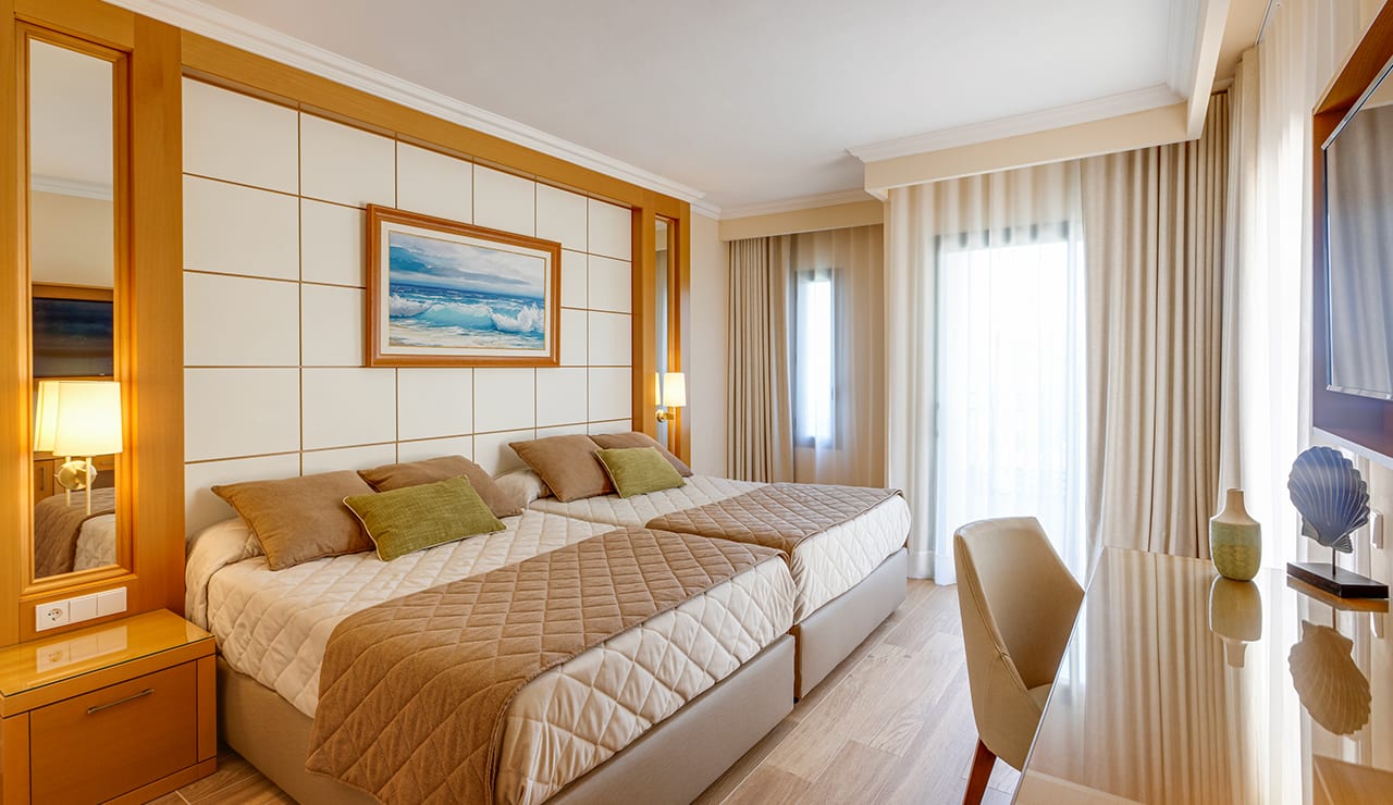 /content/rooms/SuiteHotelPortaventura/hotel-portaventura-habitacion-suite-05