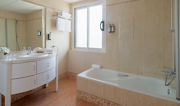 /content/rooms/JuniorSuiteHotelPortaventura/hotel-portaventura-habitacion-junior-suite-01 /content/rooms/JuniorSuiteHotelPortaventura/hotel-portaventura-habitacion-junior-suite-01