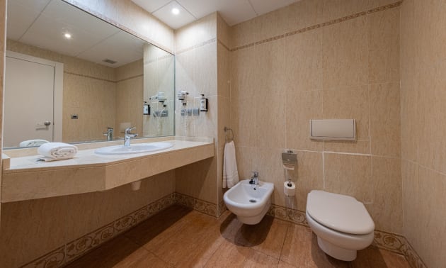 /content/rooms/StandardHotelCaribe/hotel-caribe-habitacion-standard-02 /content/rooms/StandardHotelCaribe/hotel-caribe-habitacion-standard-02