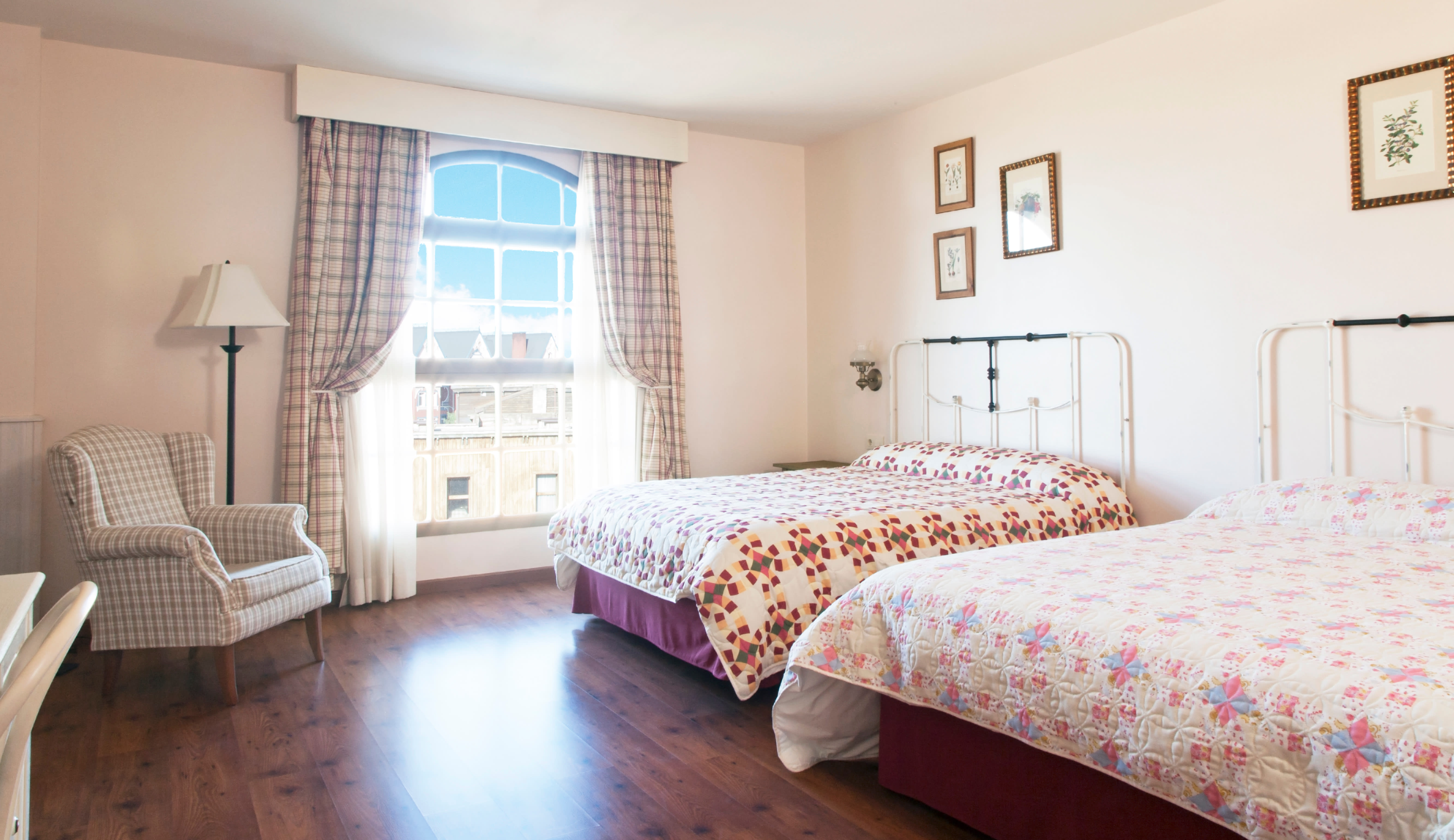 /content/rooms/StandardHotelGoldRiver/hotel-gold-river-standard-02